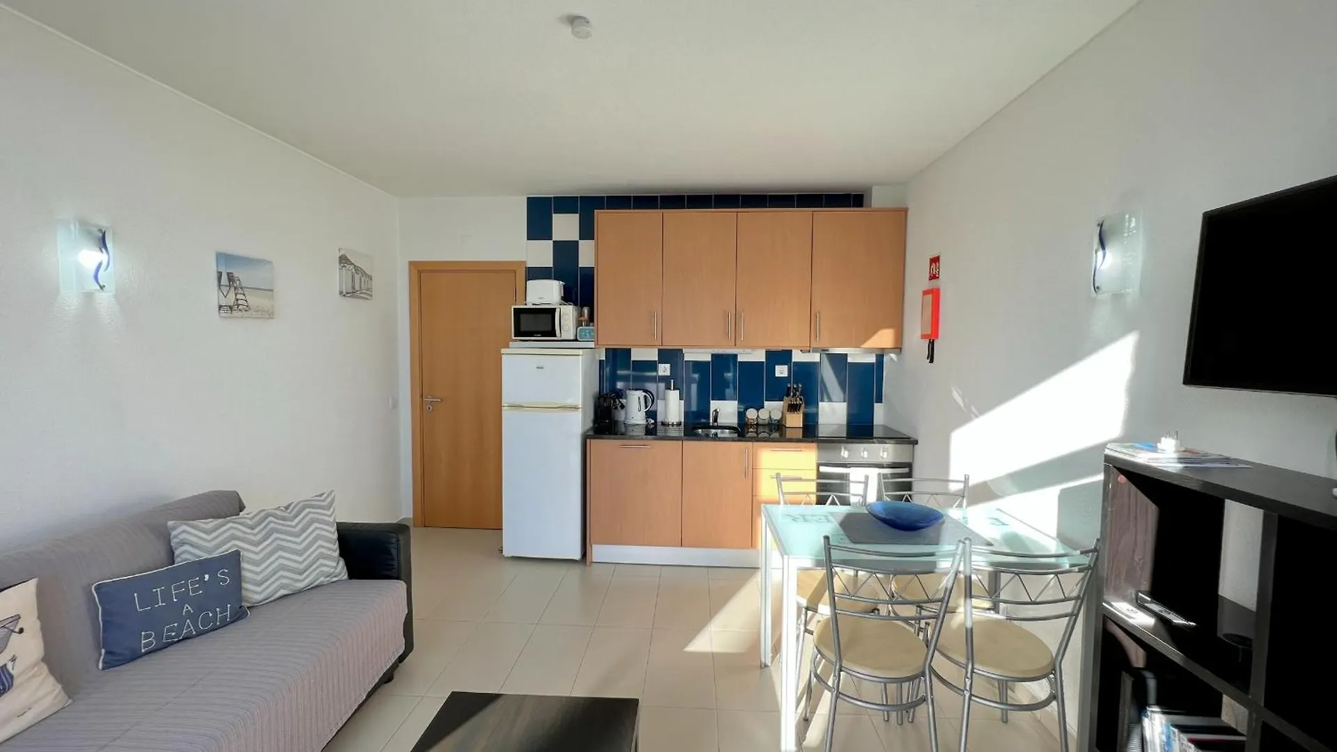Cosy 1-Br Central Apt In Albufeira Old Town - Steps From The Sea & Amenities Apartment