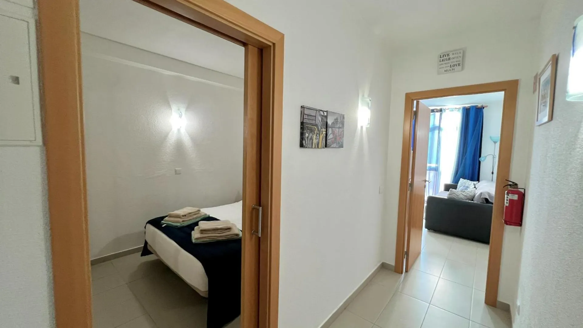 Cosy 1-Br Central Apt In Albufeira Old Town - Steps From The Sea & Amenities Apartment