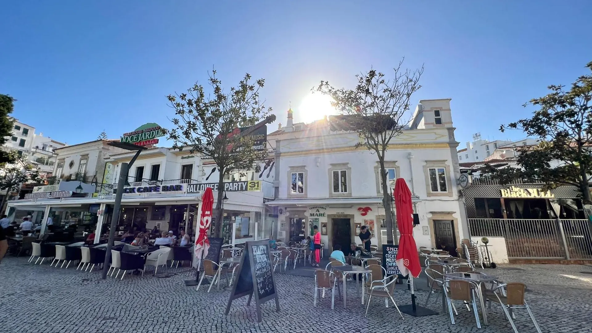 Cosy 1-Br Central Apt In Albufeira Old Town - Steps From The Sea & Amenities Apartment