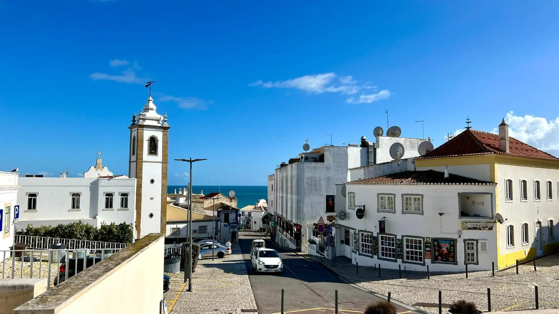 Cosy 1-Br Central Apt In Albufeira Old Town - Steps From The Sea & Amenities Apartment Portugal